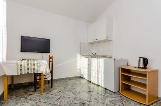 Apartmán Střední Dalmácie - Okrug Gornji DA 8515 N1