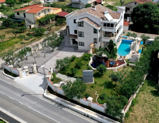 Vila Střední Dalmácie - Plano (Trogir) DA 8532 N1