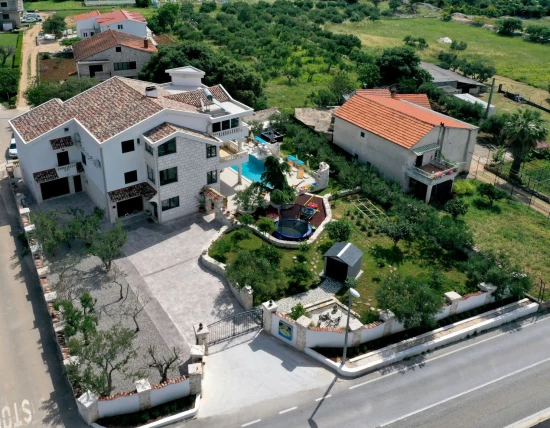 Vila Střední Dalmácie - Plano (Trogir) DA 8532 N1