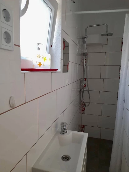 Apartmán Střední Dalmácie - Okrug Gornji DA 8537 N1