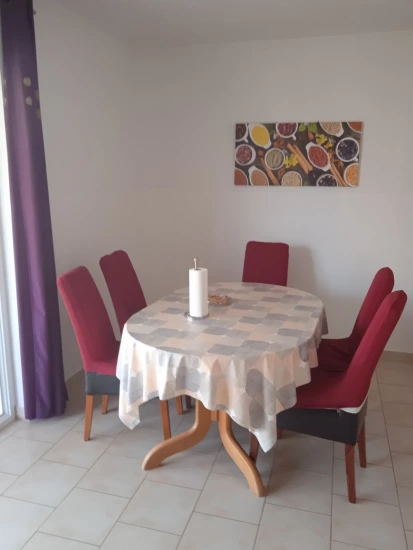 Apartmán Střední Dalmácie - Okrug Gornji DA 8539 N4