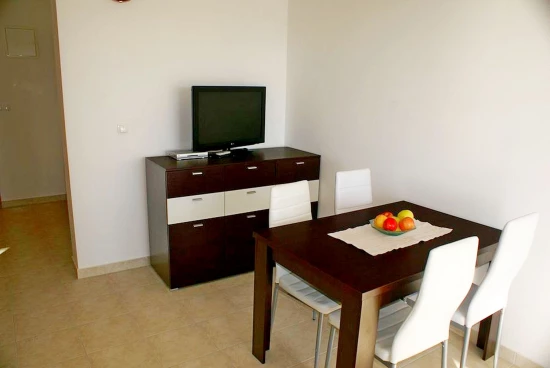 Apartmán Severní Dalmácie - Tribunj (Vodice) DA 8567 N4