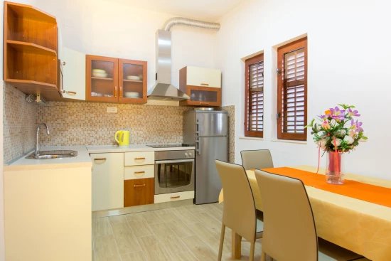 Apartmán Střední Dalmácie - Kaštela DA 8590 N1