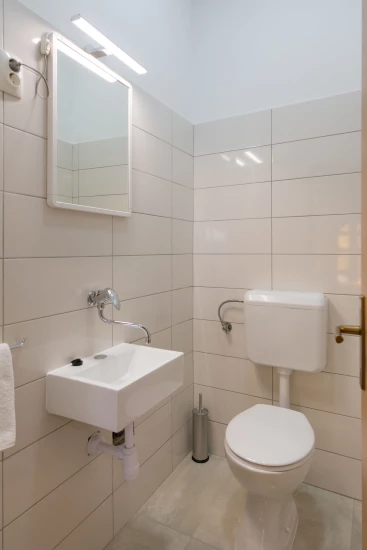 Apartmán Střední Dalmácie - Kaštela DA 8590 N1