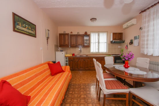 Apartmán Střední Dalmácie - Arbanija (Čiovo) DA 8592 N1