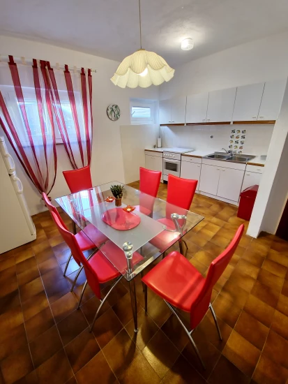 Apartmán Střední Dalmácie - Okrug Gornji DA 8596 N2