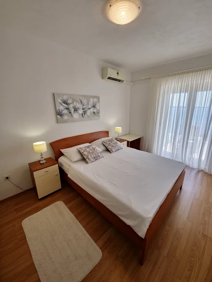 Apartmán Střední Dalmácie - Okrug Gornji DA 8596 N2