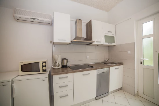 Apartmán Střední Dalmácie - Okrug Gornji DA 8611 N3