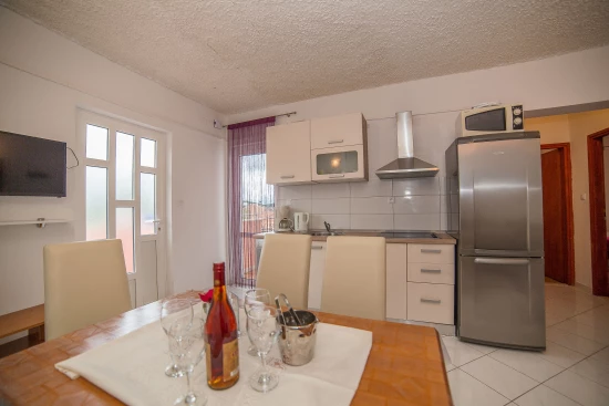 Apartmán Střední Dalmácie - Okrug Gornji DA 8611 N4