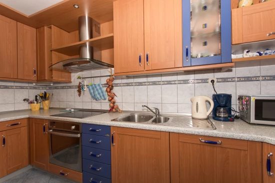 Apartmán Střední Dalmácie - Okrug Gornji DA 8635 N1