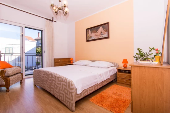 Apartmán Střední Dalmácie - Okrug Gornji DA 8635 N2