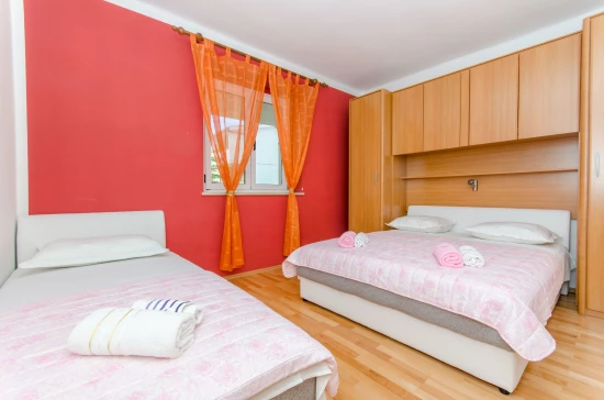 Apartmán Střední Dalmácie - Baška Voda DA 8665 N2