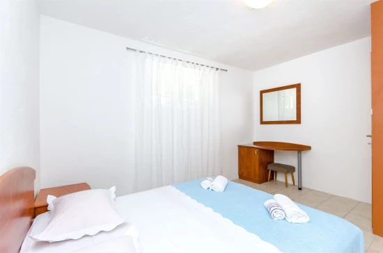 Apartmán Střední Dalmácie - Baška Voda DA 8665 N3