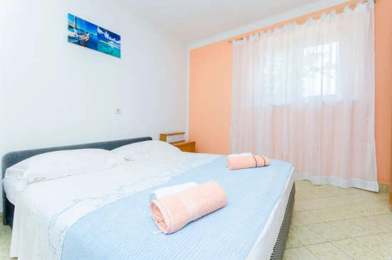 Apartmán Střední Dalmácie - Baška Voda DA 8665 N3