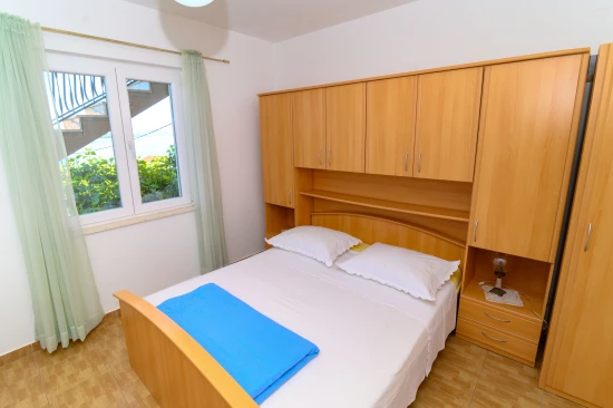 Apartmán Střední Dalmácie - Okrug Gornji DA 8666 N2