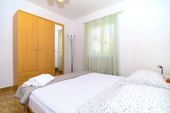 Apartmán Střední Dalmácie - Okrug Gornji DA 8666 N3