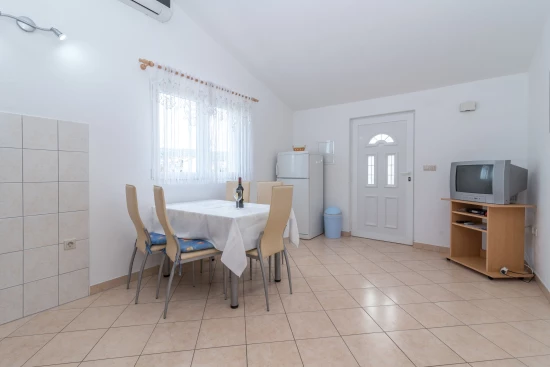 Apartmán Střední Dalmácie - Slatine (Čiovo) DA 8667 N3