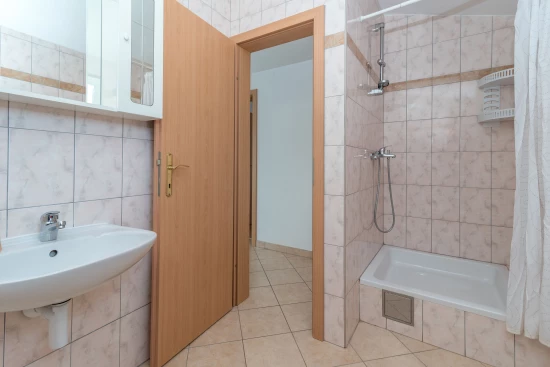 Apartmán Střední Dalmácie - Slatine (Čiovo) DA 8667 N3