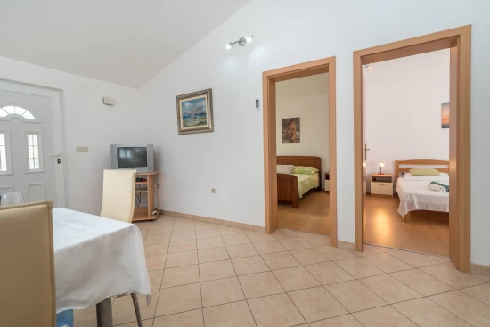 Apartmán Střední Dalmácie - Slatine (Čiovo) DA 8667 N3