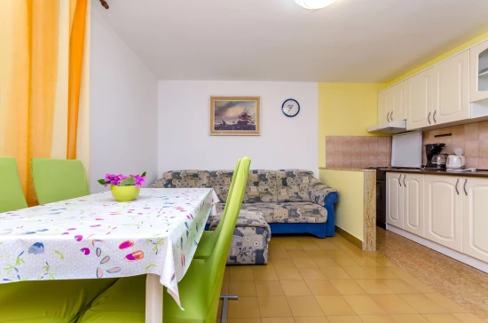 Apartmán Střední Dalmácie - Okrug Gornji DA 8698 N4