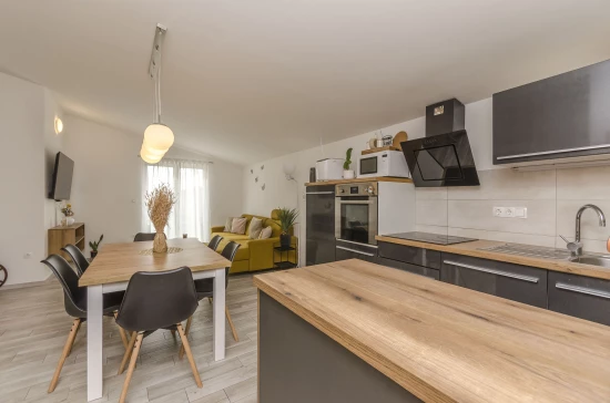 Apartmán Severní Dalmácie - Vodice DA 9699 N3