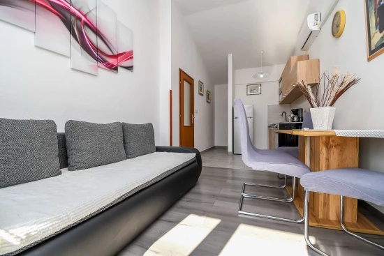 Apartmán Střední Dalmácie - Okrug Gornji DA 8707 N2