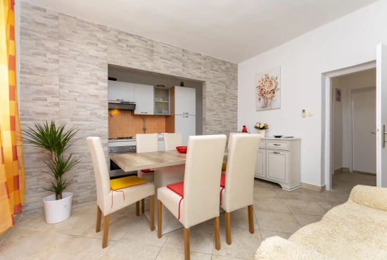 Apartmán Střední Dalmácie - Kaštela DA 8728 N2