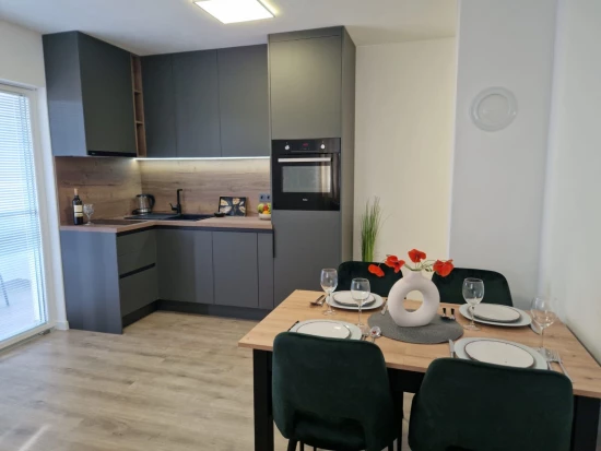 Apartmán Severní Dalmácie - Vodice DA 8729 N2