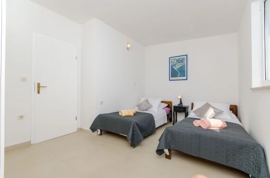 Apartmán Střední Dalmácie - Mimice DA 8738 N2