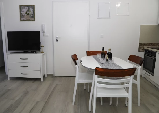 Apartmán Střední Dalmácie - Podstrana DA 8752 N1