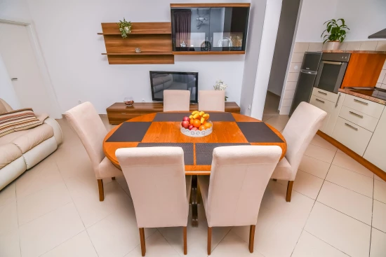 Apartmán Střední Dalmácie - Kaštela DA 8770 N1