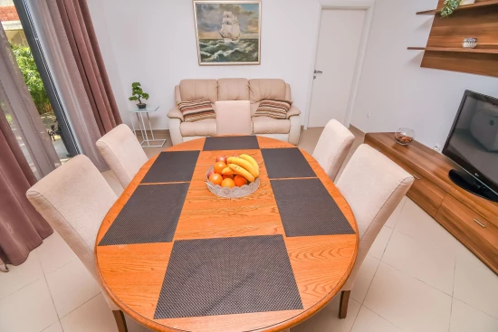 Apartmán Střední Dalmácie - Kaštela DA 8770 N1