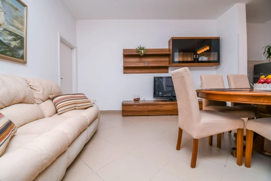 Apartmán Střední Dalmácie - Kaštela DA 8770 N1