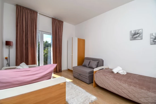 Apartmán Střední Dalmácie - Kaštela DA 8770 N1