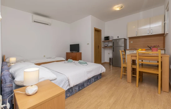 Apartmán Střední Dalmácie - Jesenice DA 8778 N1