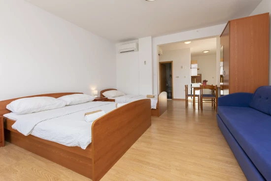 Apartmán Střední Dalmácie - Jesenice DA 8778 N3