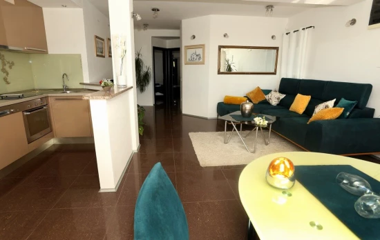 Apartmán Střední Dalmácie - Okrug Gornji DA 8785 N2