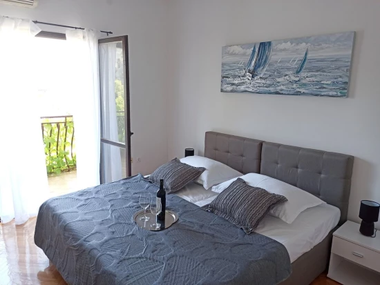 Apartmán Střední Dalmácie - Žrnovnica DA 8786 N1