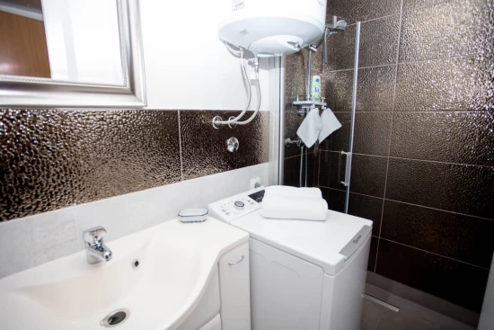 Apartmán Střední Dalmácie - Kostanje DA 8789 N1