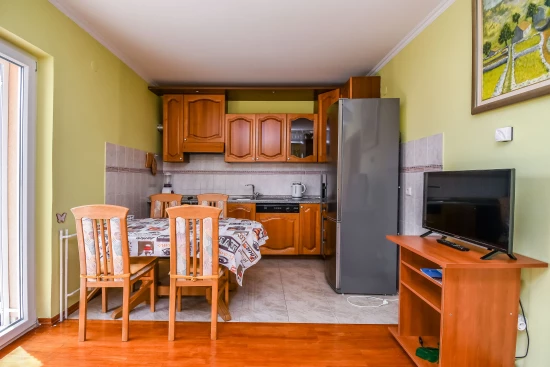 Apartmán Střední Dalmácie - Marina DA 8815 N1