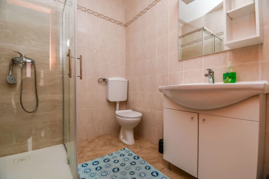 Apartmán Střední Dalmácie - Marina DA 8815 N1