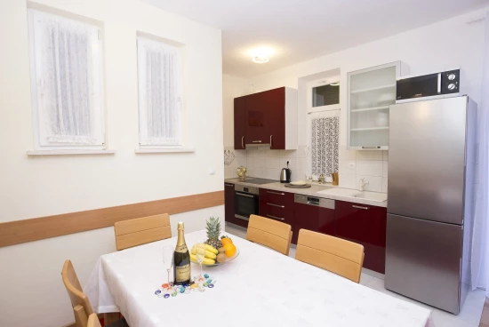 Apartmán Střední Dalmácie - Split DA 8833 N1