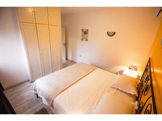 Apartmán Střední Dalmácie - Okrug Gornji DA 8842 N1