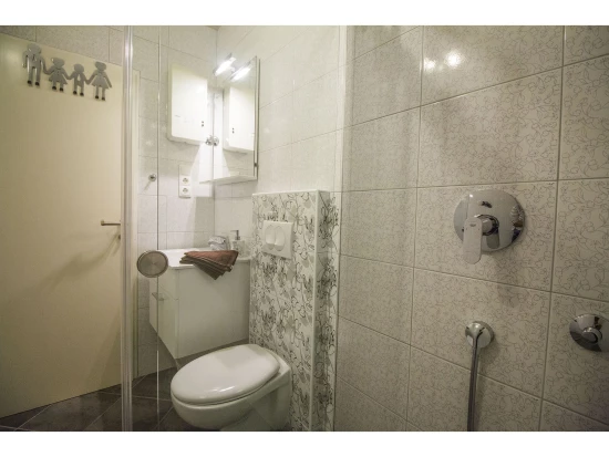 Apartmán Střední Dalmácie - Okrug Gornji DA 8842 N1