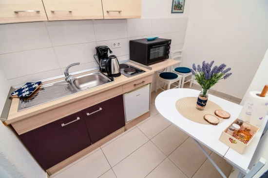 Apartmán Střední Dalmácie - Okrug Gornji DA 9875 N1