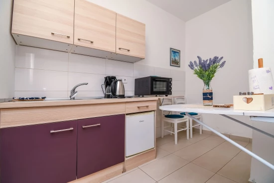 Apartmán Střední Dalmácie - Okrug Gornji DA 9875 N1