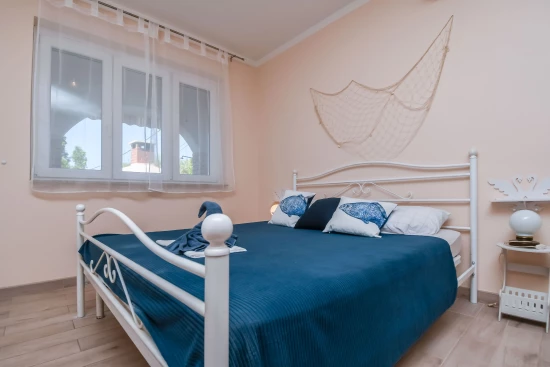 Apartmán Střední Dalmácie - Okrug Gornji DA 9875 N2