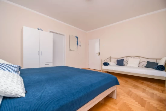 Apartmán Střední Dalmácie - Okrug Gornji DA 9875 N3