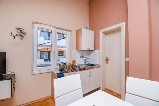 Apartmán Střední Dalmácie - Okrug Gornji DA 9875 N4