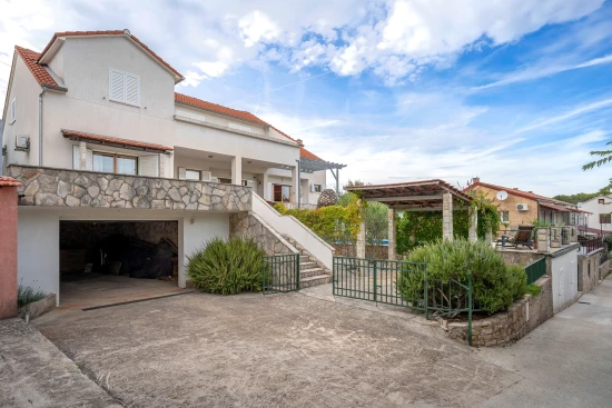 Vila s bazénem Ostrov Hvar - Vrboska OS 10558 N1